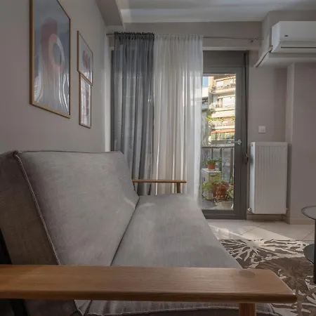 Apartment Antigonidon Square 2 *