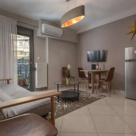 Apartment Antigonidon Square 2 *